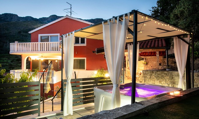 Zrnovnica Casa | "Jardín verde" **** casa de vacaciones relajante - apartamento
