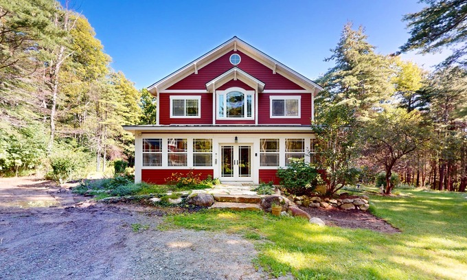 North Lake George Casa | Green home near beach & hiking trails with firepit, fireplace, beautiful views