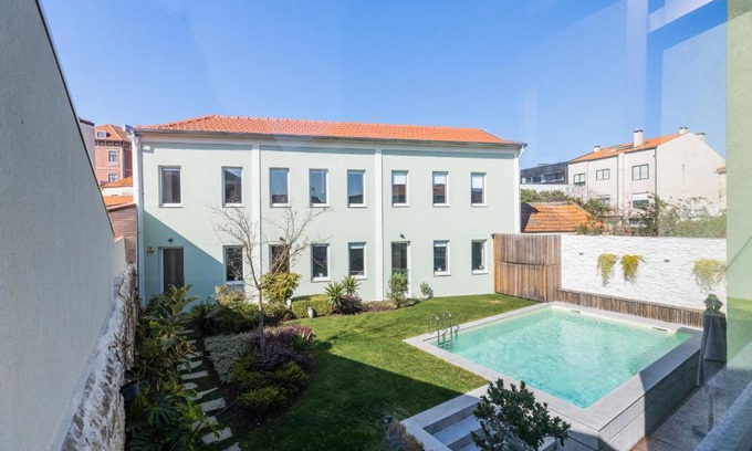 Leca da Palmeira Apartamento | Green House By Shi Studio