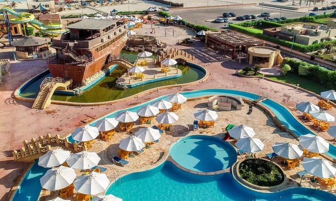 Al-Hammam Hotel | Green Leaves Aqua Park Beach Resort North Coast