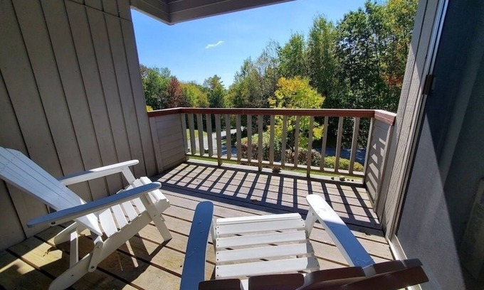 West Dover Condominio | Green Mountain Getaway-10 mins to Haystack and less than 1 mile to Mt Snow!