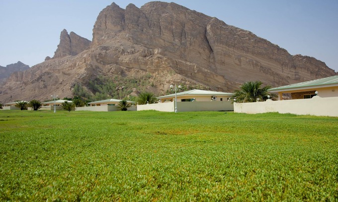 Al Ain Chalet De Esquí | Green Mubazzarah Chalets