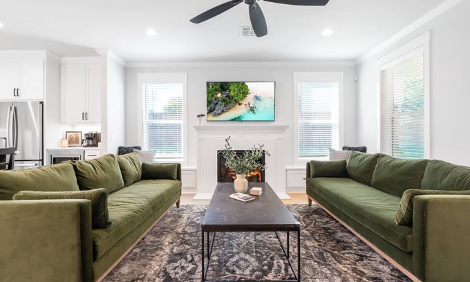Waco Casa | Green Retreat on Proctor - 3.5 Bathrooms