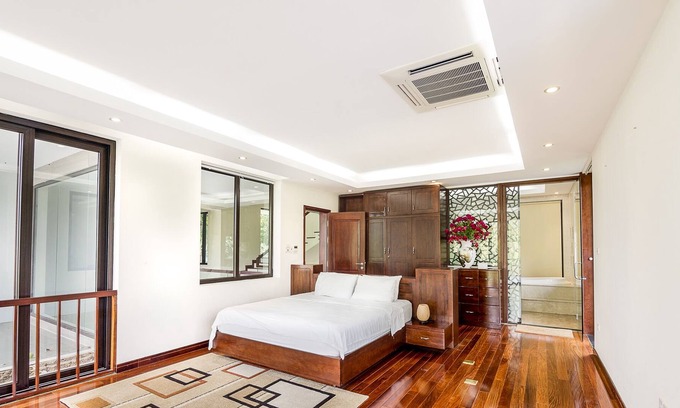 Hoa Binh Villa | Green Villa Cinta 10002
