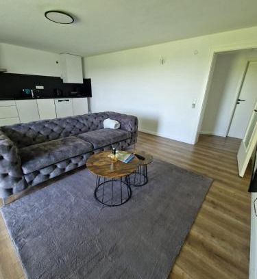 Hoehr-Grenzhausen Apartamento | Green Sea