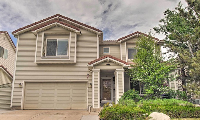 Green Valley Ranch Casa | 'Green Valley Ranch' - Family Home: 13 Mins to DIA