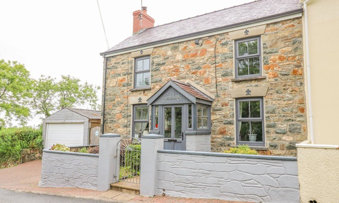 Dinas Cross Cabaña | Greenbanks, NEWPORT, PEMBROKESHIRE