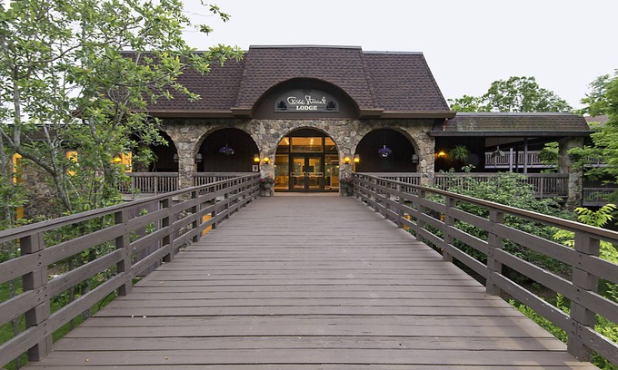 Argillite Cabina | Greenbo Lake State Resort Park