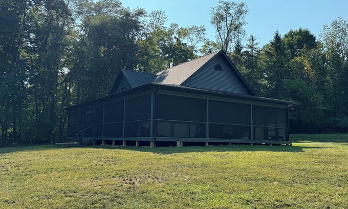 Renick Casa | Greenbrier River Getaway