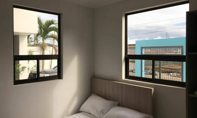 San Ramón Apartamento | Greenest 2 bedroom couples rental with free parknig