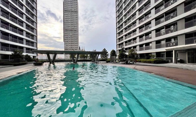 Highway Hills Hotel | Greenfield Ortigas CBD Residences