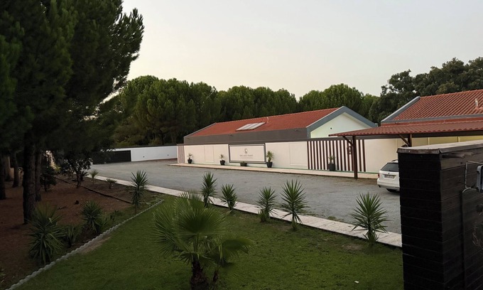 Santo Estevao Complejo | Greengoldpassion - situated in the heart of the Tagus estuary in Mata do Duque