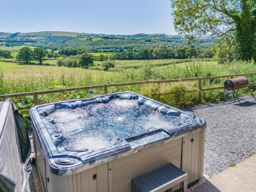 Llangadog Casa | Greengrove Farmhouse Glasallt