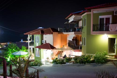 Sarti Cama Y Desayuno | GreenHill Holiday Suites