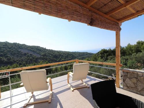 Vela Luka Casa | Greenside Cottage Lumi-Two Bedroom Holiday Home with Terrace and Sea view