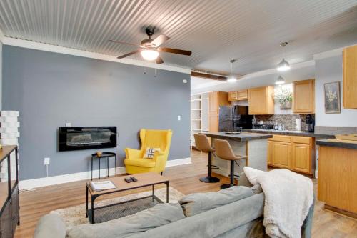 Greenwood Apartamento | Greenwood Apt 2 Mi to Self Regional Med Center!