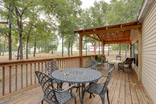 Greers Ferry Casa | Greers Ferry Lake Access Cabin with Boat Slip!