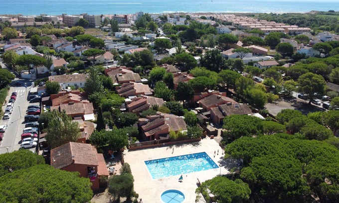 Mas Pinell Chalet De Esquí | Gregal 122 - aire, piscina y jardin vallado