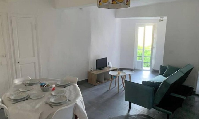 Greolieres Apartamento | Greolières Village: Superb studio with view.