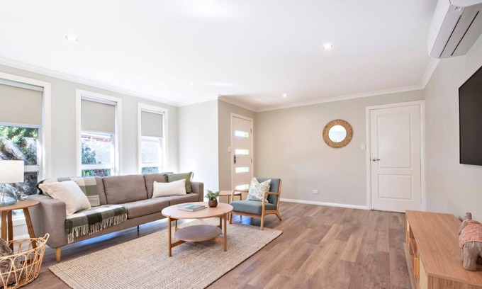 Dubbo Apartamento | Grevillea Court - Close to Zoo, Firepit & BBQ