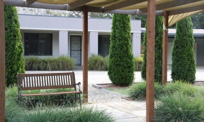 Bright Apartamento | Grevillea Gardens Apartments