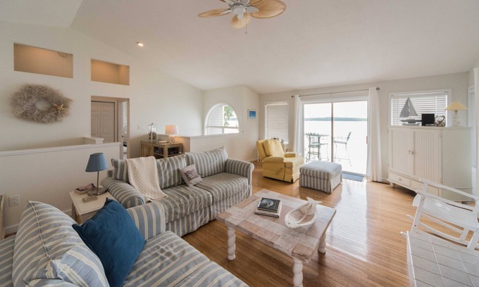 Gilbertsville Casa | Lujo frente al lago 5bdrm en el lago de Kentucky JZ alquiler de vacaciones