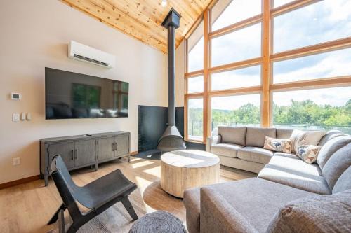 McHenry Casa | Grey Haven