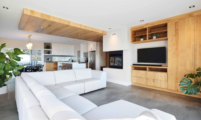 Saint-Joseph-de-la-Rive Casa | Greystone - View + 4 King Begs + SPA + Pool table + Fireplace