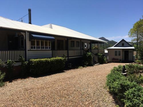 Eumundi Cama Y Desayuno | Gridley Homestead B&B
