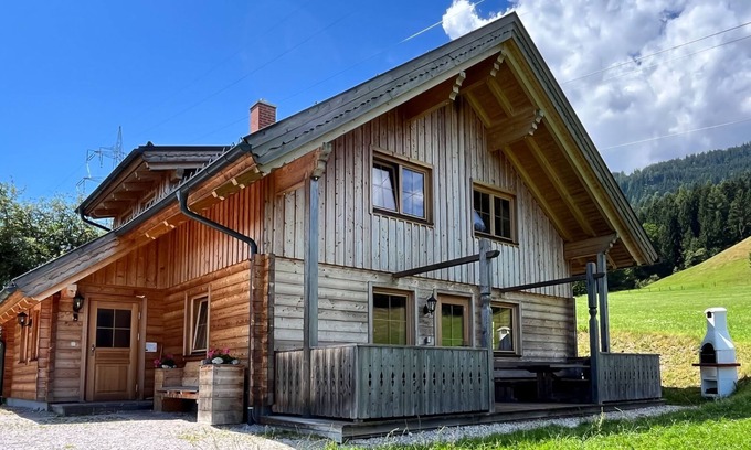 Mitterberg-Sankt Martin Casa | Grimmingblickhütte by Interhome