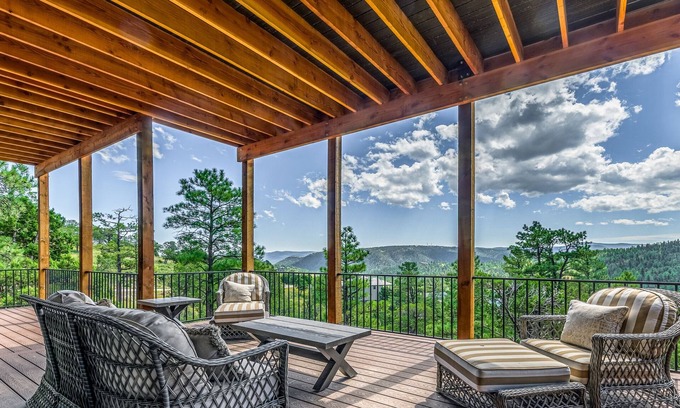 Ruidoso Cabina | Grindstone Cowboy w/ Hot tub, Pool table & Pet Friendly