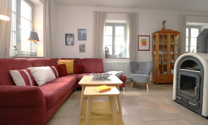Ostseebad Wustrow Apartamento | Große Ferienwohnung mit Grundstücke und Terrasse in Zentraler Lage