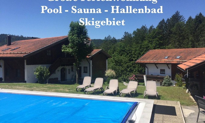 Hauzenberg Apartamento | Große Ferienwohnung Pool Sauna Hallenbad Wintersport bei Passau