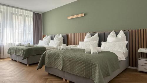 Kiel Apartamento | Große Innenstadt-Oase Kiel für Gruppen & Familien