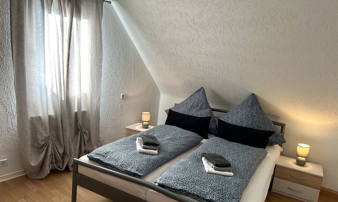 Villingen-Schwenningen Apartamento | Große Wohnung mit 3 Schlafzimmer. In 10 Minuten zu Fuß Weit vom Stadtzentrum