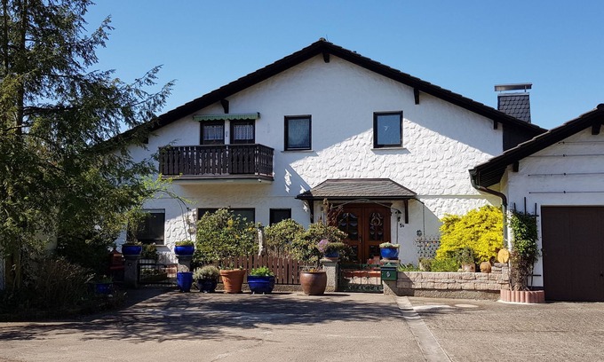 Kueps Apartamento | Großzügige Ferienwohnung in der Schlössergemeinde Küps
