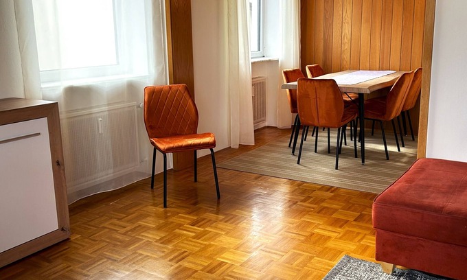 Solnhofen Apartamento | Großzügige Ferienwohnung mit Blick auf Eines der Schönsten Geotope Bayerns