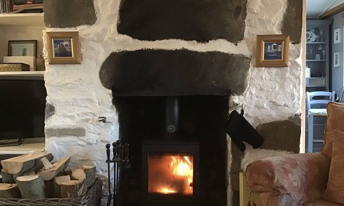 Gigha Cabaña | Grogport Cottage (pet friendly) offers wonderful self catering acc nr Carradale