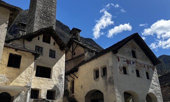 Peccia Casa | Grosszügiges Ferienhaus für Wildromantischen Urlaub im Val Lavizzara