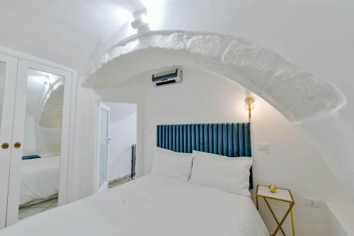 Ostuni Apartamento | Grotta Antigone - 3min dal Centro Storico