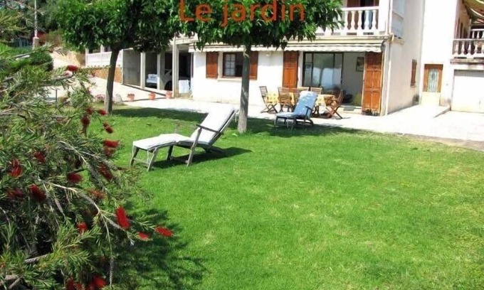 Viggianello Villa | Planta De Villa con jardín, césped, barbacoa y vistas al Golfo de Valinco!