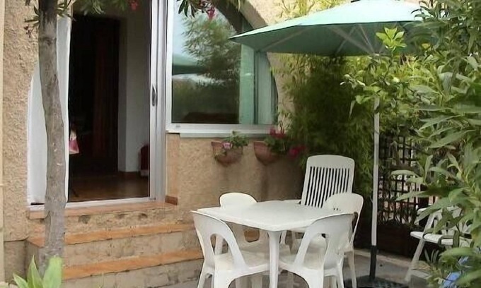 Marine de Saint Ambroggio Apartamento | Apartamento en planta baja en primera línea de ambroggio salud entre Calvi y Ile Rous