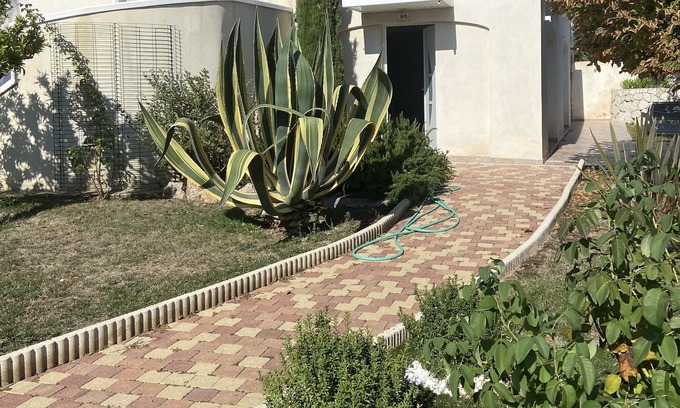 Gattieres Apartamento | Ground floor apartment with sea and mountain view