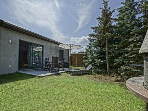 Monkebude Casa | Ground-floor apartment with terrace and large garden with lounge area and grill