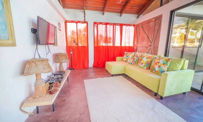 ProCab Apartamento | Ground-floor apt, pool, 1-minute walk to beach/supermarket, perfect for seniors!