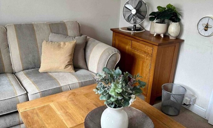 Abingdon Apartamento | Ground floor flat; very homely 2 bed apartment sleeps 5