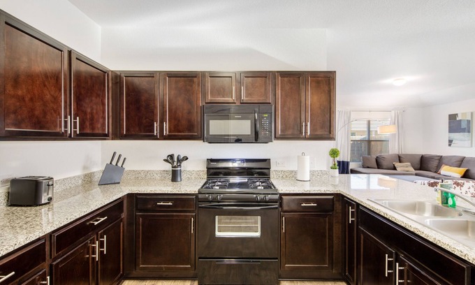 Austin Casa | Ground-floor home with foosball table, washer/dryer, AC, enclosed patio & WiFi