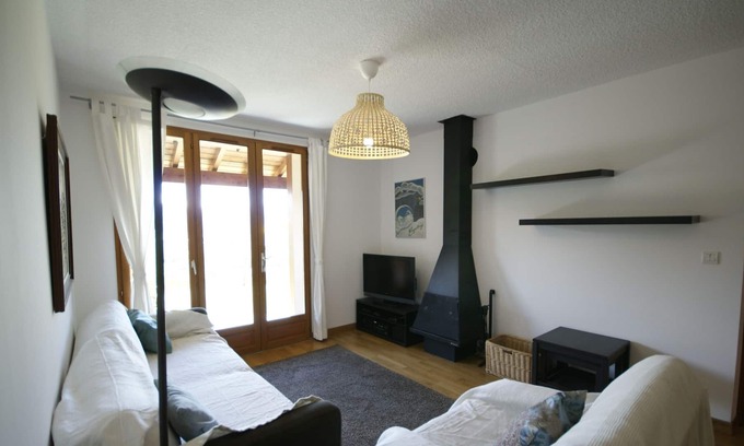 Saillagouse Apartamento | Planta baja en La Cerdaña. Jardín, piscina y vistas fantásticas