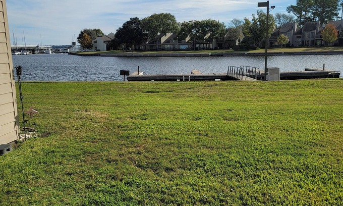 Walden on Lake Conroe Condominio | Ground Floor Waterfront Condo!