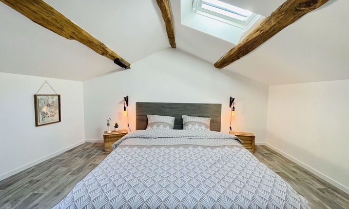 Lusignan Casa | Group gîte near Futuroscope and Poitiers. Pets allowed